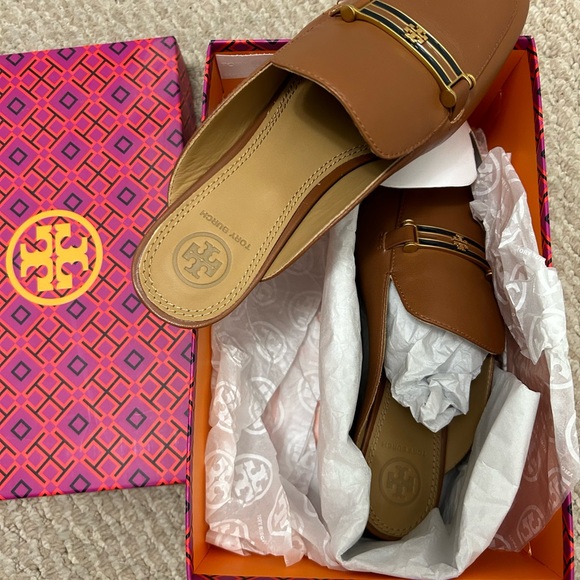 Tory Burch Shoes, Brand New - Picture 4 of 4